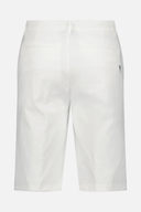 Chervo Giando Bermuda Shorts aus leichter Baumwolle, beige, mit Taschen und elastischem Bund, perfekte Sommer-Bermuda-Hose.