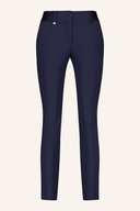 Lange Golfhose von Chervo, bequeme stretchige Golfhose für Damen, in neutralem Farbton, detailreiche Naht- und Taschenansicht