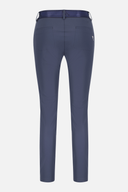 Lange Golfhose von Chervo, elegante Herren-Golfhose in neutralem Farbton mit Passform und gesticktem Logo, auf weißem Hintergrund