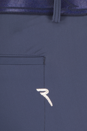 Lange Golfhose von Chervo, bequemes Stretchmaterial, perfekte Passform, ideal für das Golfspiel, in neutraler Farbe.