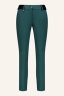 Lange Golfhose von Chervo, atmungsaktiv und bequem, mit geradem Schnitt, ideal für Golfspieler, in neutralem Farbton.