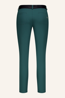 Lange Golfhose von Chervo, leichte und atmungsaktive Outdoor-Hose für Damen, in neutralem Farbton, mit geradem Schnitt.