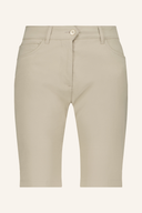 Chervo Giarin Bermuda, kurze Hosen aus bequemem Stoff, mit Gürtel und Taschen, ideal für sommerliche Freizeitaktivitäten.