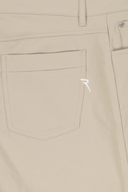 Chervo Giarin Bermuda kurze Hosen aus leichter Baumwolle, mit elastischem Bund und klassischen Design in neutralem Farbton