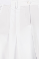 Chervo GALA Shorts, kurze Hosen aus leichtem Stoff, mit elastischem Bund und sportlichem Design, auf weißem Hintergrund.