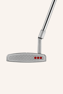 Titleist Phantom 9.2R Putter mit ergonomischem Griff und schwarzer Oberfläche, ideal für präzises Putten auf dem Golfplatz