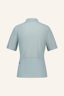 Kurzarm Polo von Sportalm, T-Shirt mit klassischen Kragen und kurzen Ärmeln, in verschiedenen Farben auf weißem Hintergrund.