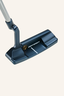 Odyssey Ai-One Milled Two T Putter mit detailliertem, edlem Design und glatter Oberfläche für präzises Putten auf dem Grün.
