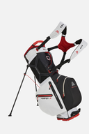 Hybrid Golfbag AQUA Hybrid 3 von Big Max, schwarz-weißes Design, mit mehreren Fächern und Schultergurt für bequemes Tragen.