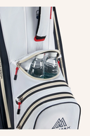 Großer Big Max Aqua Style 4 Cartbag mit integriertem Kühlfach und farbigem Druck, ideal für Golfausflüge auf dem Golfplatz.