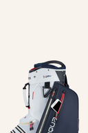 Aqua Style 4 Cartbag von Big Max mit aqua-blauer Farbe, mehreren Taschen und stabilen Tragegriffen.