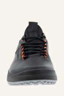 Schwarze Ecco Golf Core Golfschuhe für Herren mit robustem Design und bequemem Profil.