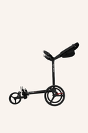 Großer Max Blade IP 2 Trolley, seitliche Druckgestaltung, schwarzes Design, stabiler Griff und rollbare Räder.