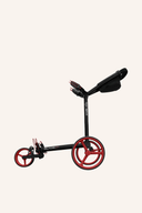 Schwarzer Trolley Blade IP 2 von Big Max mit seitlichem Druck, stabiler Griff und vier Räder für einfachen Transport.