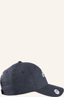 Callaway Stitch Magnet Kappe in Schwarz mit gesticktem Logo und verstellbarem Verschluss, perfekt für Golf und Freizeit.