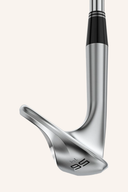 Cleveland CBZ Zipcore 2025 Wedge, Golfschläger mit silberner Oberfläche und ergonomischem Griff.