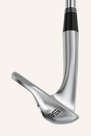 Cleveland CBZ Zipcore 2025 Wedge, Nahaufnahme des Golfschlägers mit schwarzem Schaft und grünem Griff.