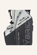 Leichter Big Max Dri Lite Hybrid Plus Golfbag mit seitlichem Print, wasserabweisende Materialien und stabilen Tragegriffen.