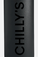 Schwarze 500ml Isolierflasche von Golfers Paradise, doppelwandig und auslaufsicher für heiße und kalte Getränke.