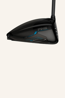 Callaway ELYTE Hybrid, ein stilvoller Golf-Hybrid mit schwarzem Schlägerkopf und Griff, ideal für präzise Schläge.