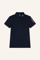 J. Lindeberg Tour Tech Poloshirt in Blau, bequemes Polo mit sportlichem Design und Logo-Details, auf weißem Hintergrund.