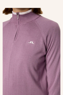 J. Lindeberg Ruth Windbreaker Pullover in leichter, winddichter Jacken-Optik, graue Farbe, vorne sichtbar auf weißem Hintergrund