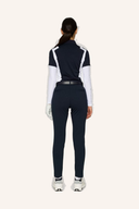 Lange Malin Hose von J. Lindeberg, schwarze Damenhose aus weichem Stoff, detailreiche Nähte und moderne Passform sichtbar