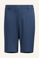 Weiße Adidas Ultimate 365 Shorts, kurze Hosen, frontale Ansicht, sportliches Design, bequem und atmungsaktiv