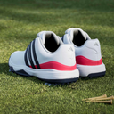 Adidas Tour360 Boa 2024 Golfschuhe aus Leder mit Schnürverschluss und rutschfester Sohle, seitliche Markenlogos sichtbar
