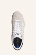 Adidas Gazelle Golfschuhe, hochwertige Golfschuhe in Top-Ansicht, bequem und stilvoll für das Golfspiel