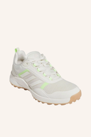 Adidas Zoysia Golfschuhe, vorne, seitlich und von oben sichtbar, mit grünem Design und bequemer Sohle, auf weißem Hintergrund.