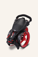 Schwarzer IQ² Golf-Trolley von Big Max, manuelle Golftrolley mit stabilem Design und einfachem Bedienkomfort.