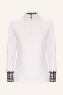 Jack Nicklaus Polo mit kariertem Akzent, kurze Ärmel und klassischer Kragen auf weißem Hintergrund.