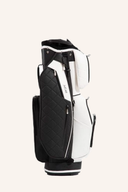 Golfcartbag von JuCad, First Class Golfbag, mit mehreren Fächern und verstellbarem Schultergurt, auf einem Golfwagen liegend
