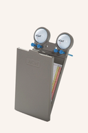 Elektrorollstuhl G Titan 3.0 Set Rose von JuCad, inklusive Scorecard-Halter, glatte Oberfläche, moderne Design.