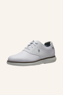 Junge Golfschuhe von Footjoy, Fuel Golfschuhe, mit wetterfester Oberfläche und bequemer Sohle für den Golfplatz.