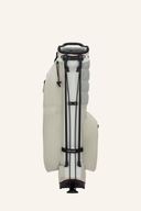 Großes Big Max AQUA Seven H Standbag mit mehreren Fächern, leichter Tragegriff und robustem Design für Golfausrüstung.