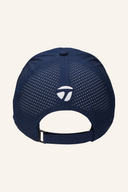 Blaue LiteTech Kappe von TaylorMade mit strukturierter Oberfläche und gebogenem Schirm, für sportlichen Look.
