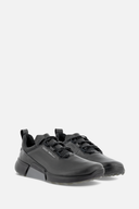 Ecco Biom H4 Golfschuhe aus Leder mit grünem Schnürsenkel und flexiblem Sohlenprofil für Golfspieler.