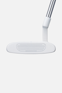 Majesty SG Mallet Putter mit weichem Griff und elegantem Design, ideal für präzises Golfspielen auf dem Grün.