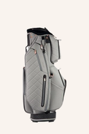 Golfcartbag von JuCad, First Class Modell, mit mehreren Fächern und stabilem Griff, für einfache Handhabung auf dem Golfplatz.