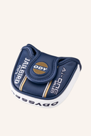 Odyssey Ai One Milled Jailbird Mini T Putter, Nahaufnahme des golfputters mit Milled-Design und schwarzer Griffspitze