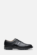 Schwarze Footjoy Premiere Series Golfschuhe mit Lederoptik und Schnürung, ideal für Golfspieler, auf einem weißen Hintergrund.
