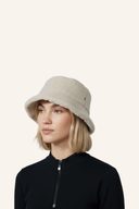 Grauer Pile Bucket Hat von Daily Sports, weiches Material, lässiger Hut mit breiter Krempe, ideal für den Alltag.