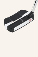 Weißer Odyssey Hot Versa 3T Putter mit ergonomischem Griff und gleichmäßigem Kopf für präzises Putting beim Golf.