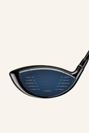 TaylorMade Qi10 Driver, standard Golfdriver mit schwarzem Schaft und Head, auf weißem Hintergrund fotografiert