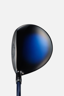Majesty Royale Black 23 Fairway Holz, modernes schwarzes Fairwayholz mit glänzender Oberfläche und ergonomischem Griff.