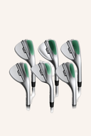 Ping S159 Chrome Wedge mit Grind-Design, hochwertige Golfschlägerklinge, detailreiche Oberfläche und modernes Finish.