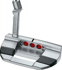 Scotty Cameron Fastback 2 Putter mit schwarzem Griff und eleganter Form, ideal für präzises Putten auf dem Golfplatz