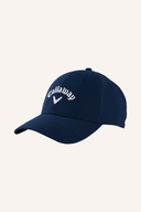 Callaway Stitch Magnet Golf Cap, schwarze Kappe mit gesticktem Magnet-Design und Callaway Logo, ideal für Golf und Freizeit.